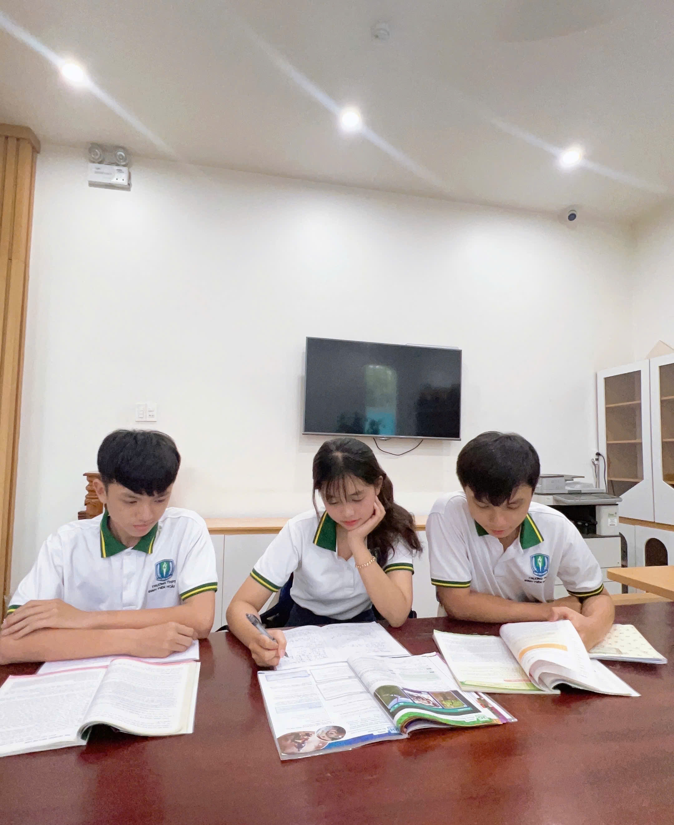 Cơ Hội Mới Cho Học Sinh Sau Lớp 9 – Bước Tiếp Tương Lai